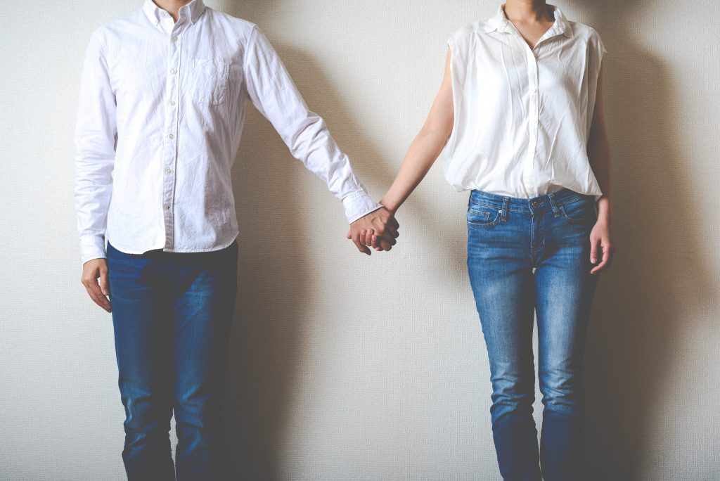 Couple holding hands - cohabitation rights for Gillbanks Law